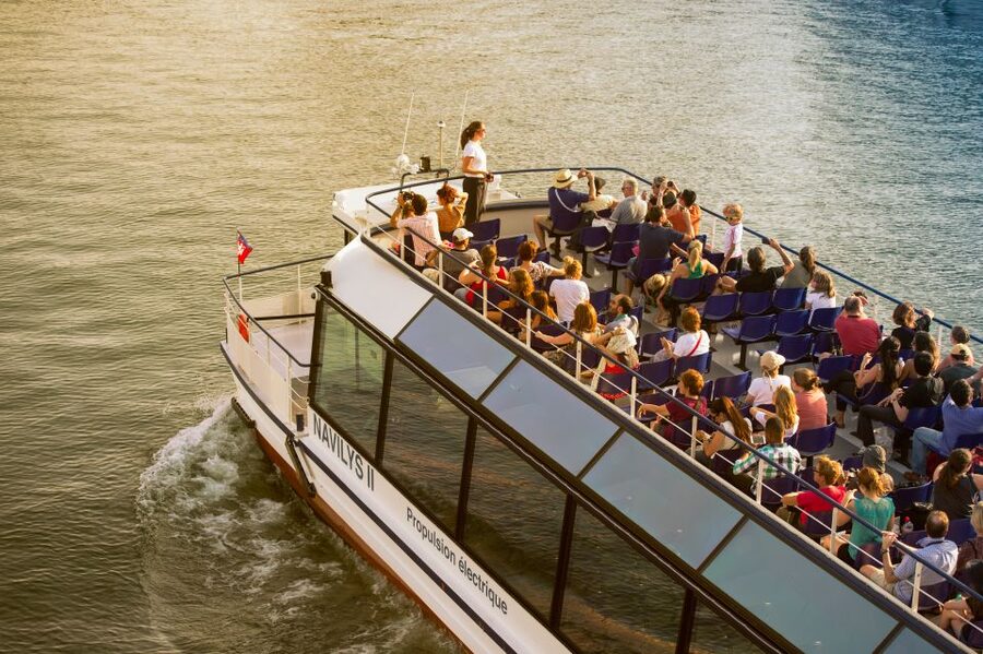 Lyon: Guided Sightseeing Cruise - UNESCO World Heritage vibes: how the guide makes the buildings feel logical