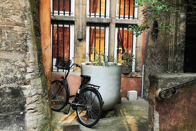 Lyon Highlights & Secrets Walking Guided Tour (small group) including Funicular - What you learn on the way: history that connects to street level
