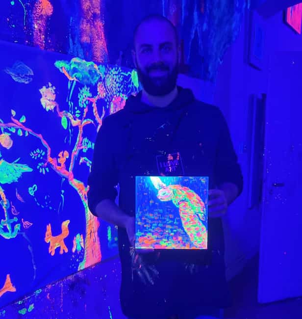 Lyon : Neon painting in an artist's studio - gallery - Location and getting there: Croix Paquet makes it practical