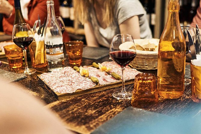 Lyon Old Town Food Tour with Local Specialties Tasting & Lunch - The UNESCO Old Town route: food plus city orientation