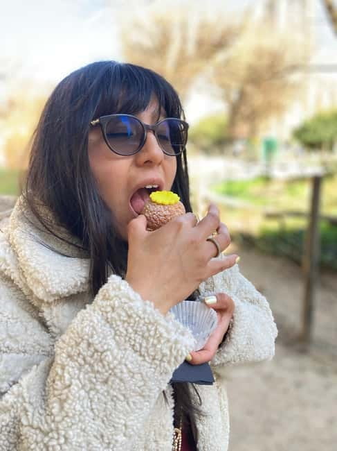 Lyon: Pastries and Chocolate Walking Food Tour w/6+ Tastings - Secret Stops and Why They Matter in Lyon