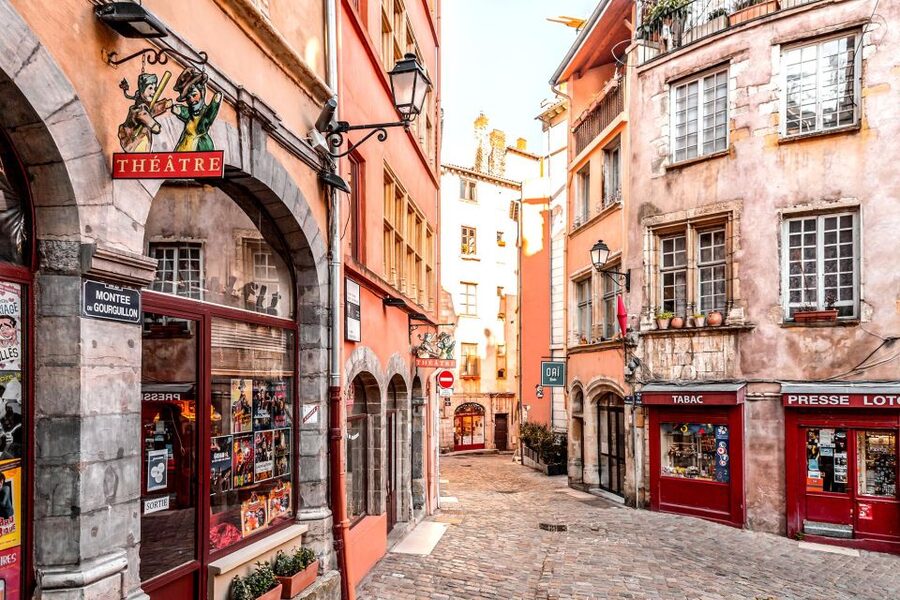 Lyon: Private UNESCO Old Town Walking Tour - Practical tips so you have an easy 2-hour experience