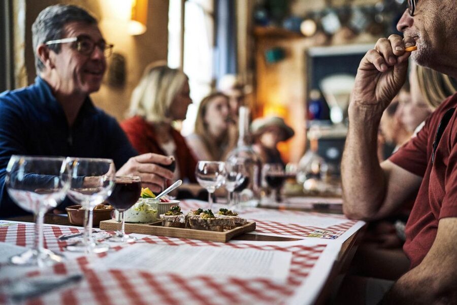 Lyon: Vieux Lyon Food Tasting Walking Tour - How The Guides Turn Food Into Lyon’s Story