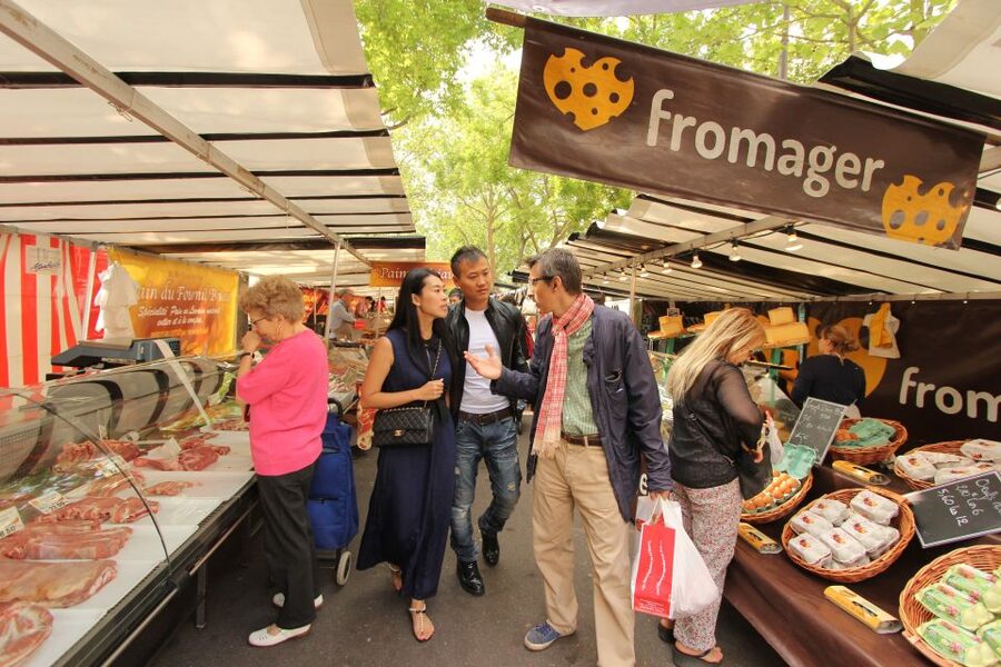 Market Visit and Cooking Class with a Parisian Chef - Choosing Produce Like a Parisian, One Stall at a Time