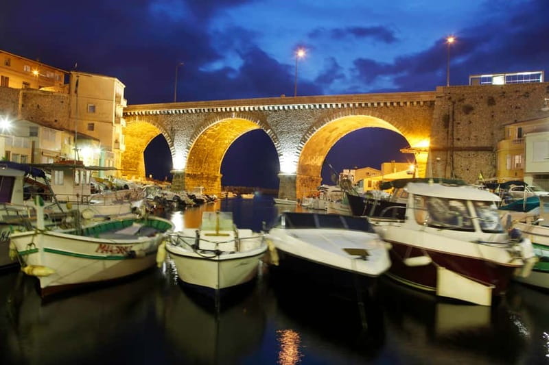 Marseille: 24, 48, or 72-Hour CityPass with Public Transport - Scenic rides that help you map the city: small touristic train and Colorbus