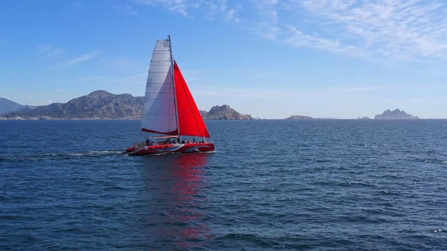 Marseille : Calanques Catamaran Cruise with Lunch & Wine - Sugiton: final viewpoints and one last snorkeling window