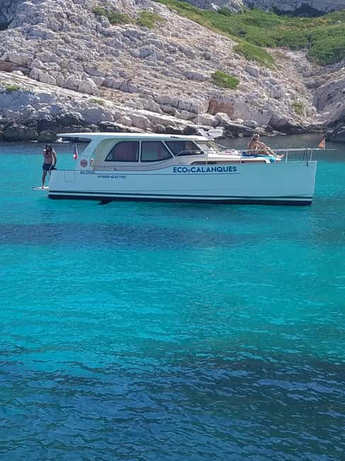 Marseille: Calanques National Park Boat Trip with Swimming - A quiet, up-close way into the Calanques from Marseille