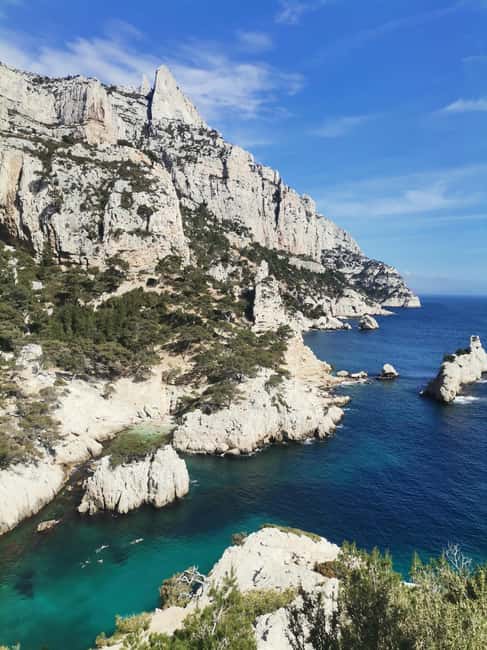 Marseille: Calanques National Park Guided Hike with Picnic - The Panoramic View Stops and the Picnic Moment