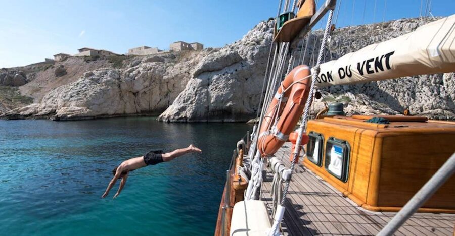 Marseille: Calanques Sailing Day Trip with Lunch and Wine - Key highlights I’d circle first