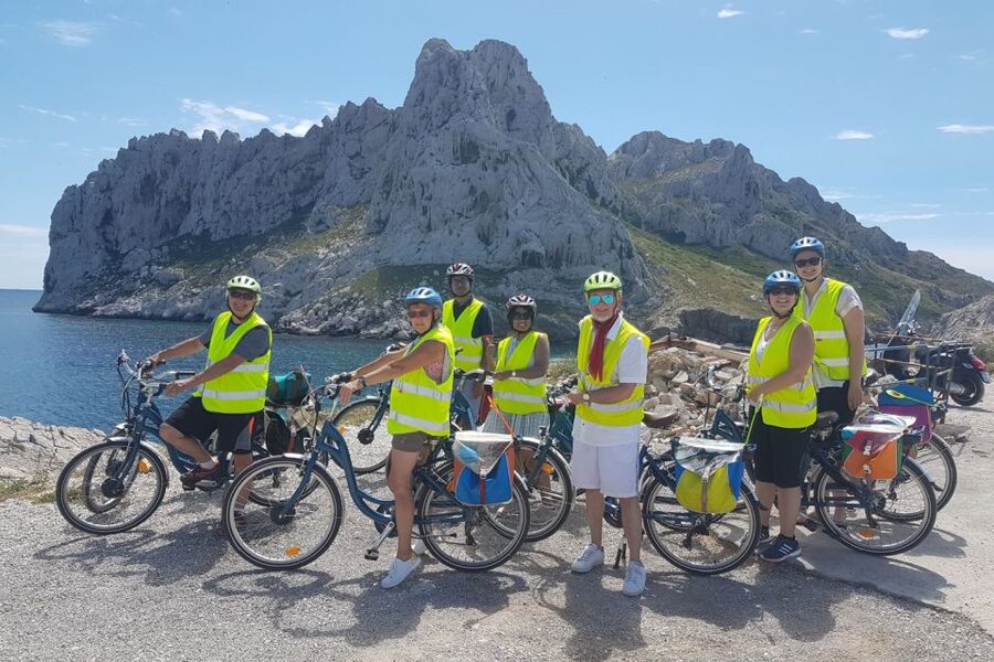 Marseille: Calanques Shore Excursion Electric Bike Day Tour - Notre-Dame de la Garde: The Basilica Stop That Makes the Route Click