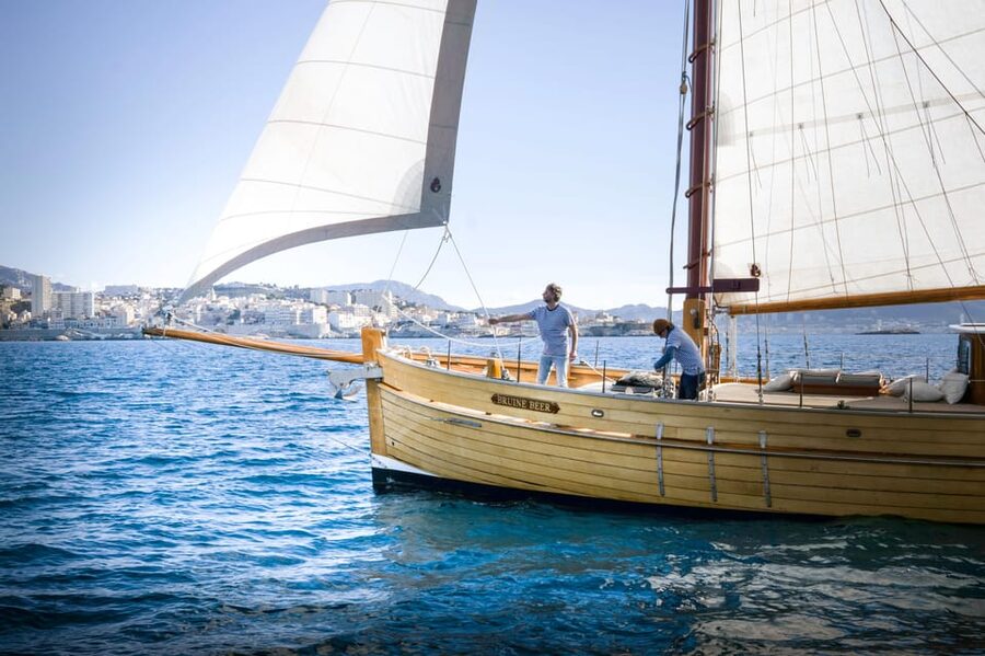 Marseille: Day sailing in the heart of the Calanques with organic lunch and wine - Calanques National Park, the main event for swimming and snorkeling