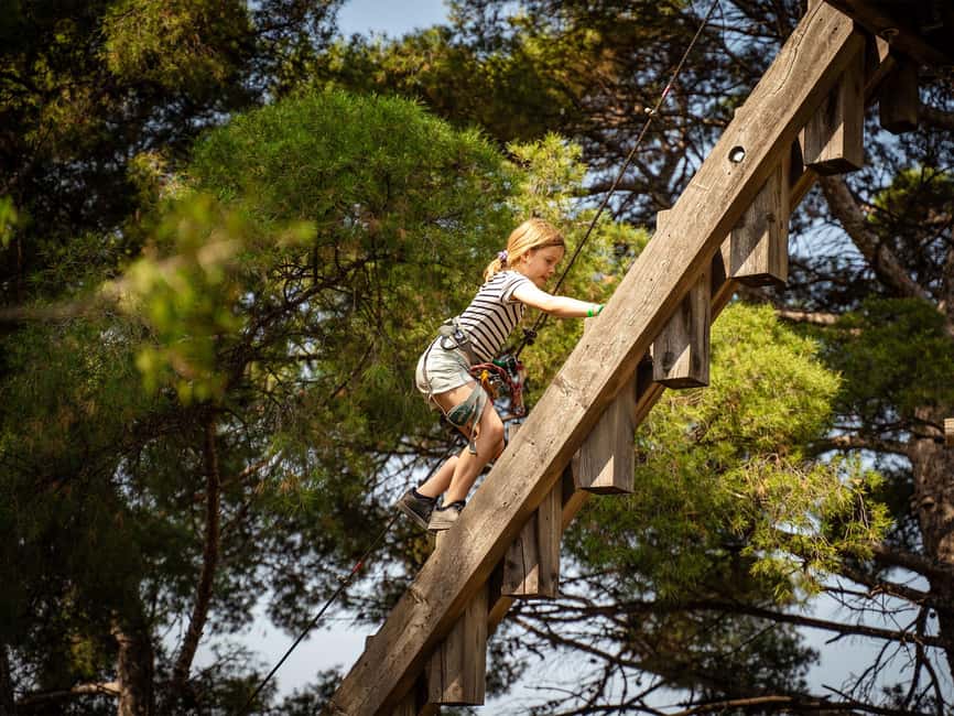 Marseille: Ecopark Adventures Treetop Adventure - Food, toilets, and staying on-site like a local