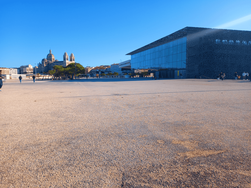Marseille: Essential Guided Walking Tour of the City - Vieux Port and Forts Saint-Jean and Saint-Nicolas, maritime power in plain sight