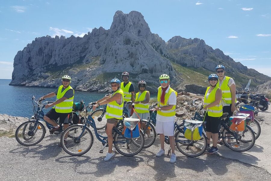 Marseille: Full-Day Guided E-Bike Coast & Calanques Tour - Guide style and the little things that change everything
