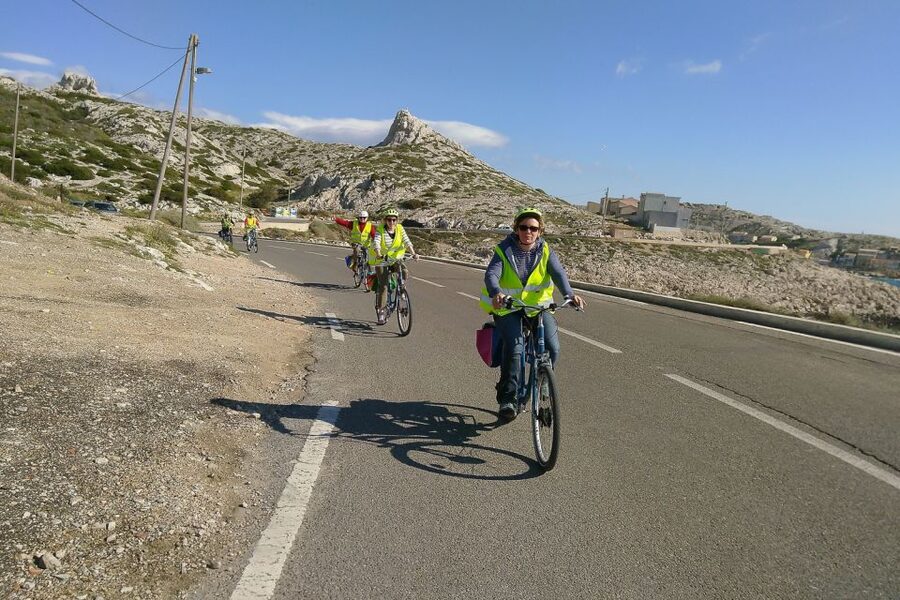 Marseille: Full-Day Guided E-Bike Coast & Calanques Tour - Marseille start: Pharo Palace, Vallon des Auffes, and a fast history primer