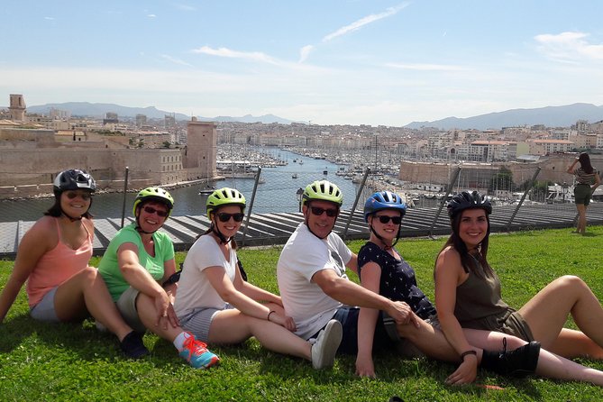 Marseille Grand E-Bike Tour : "le tour du Fada" - Corniche Kennedy, Vallon des Auffes, and the easy coastal flow