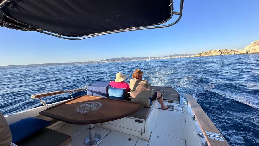 Marseille: Half-Day Boat Tour to the Calanques National Park - Riou Archipelago and the Second Water Window