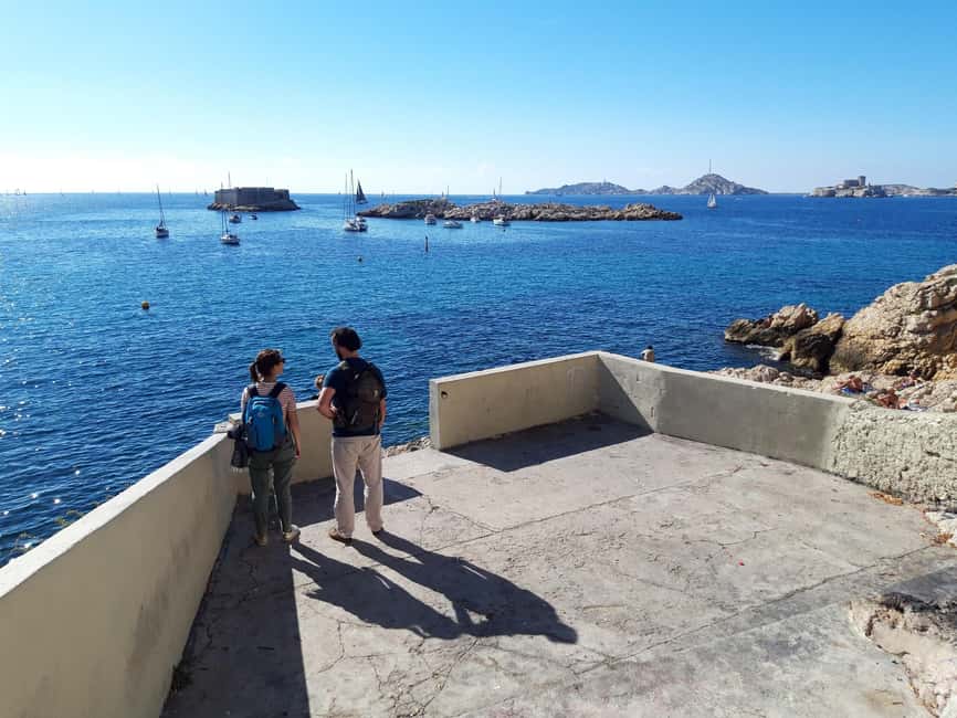Marseille: Hidden Coves Exploration & Treasure Hunt - Treasure Hunt Format That Makes You Look Up and Around