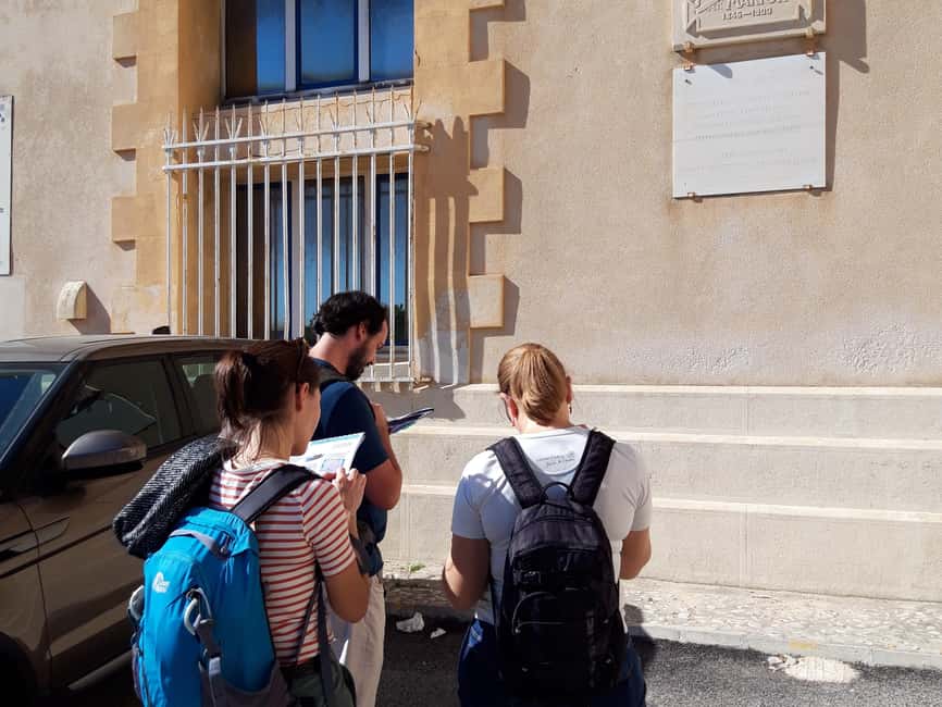Marseille: Hidden Coves Exploration & Treasure Hunt - Coastal Road and Calanques Proximity: The Sea Is Part of the Clue