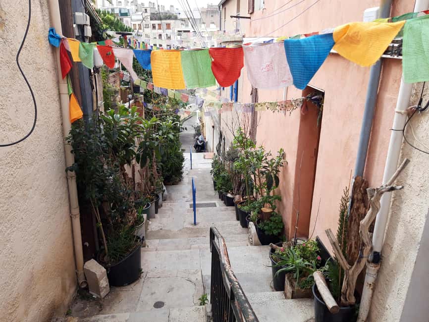Marseille: Hidden Coves Exploration & Treasure Hunt - Starting at Plage des Catalans: The First Clue Is the View