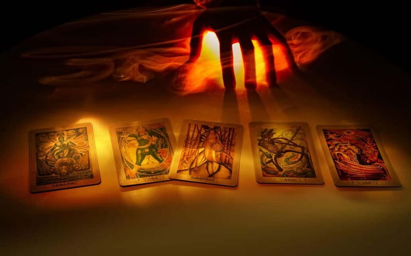 Marseille: legends and mysteries - Le Panier Through the Lens of Legends: Symbols, Tarot, and Dark Tales