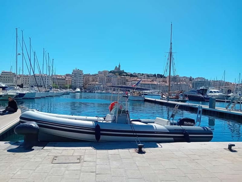 Marseille: Old Port Boat Tour - Price and group size: value with a max 10-guest cap