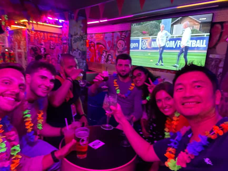 Marseille Pub Crawl: Explore by Night Meet, Mingle & Party - Free Shots and Drink Specials: How the Crawl Controls Your Budget