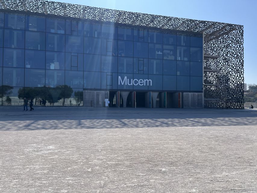Marseille: Sightseeing E-Bike Tour - A bakery stop, plus the realistic break you’ll want