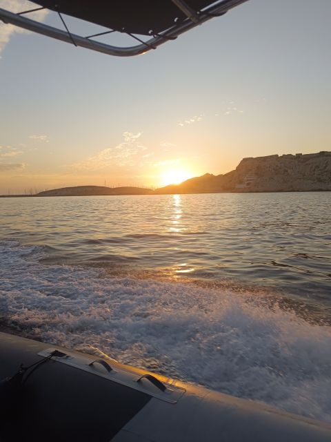Marseille: Sunset Boat Cruise with Rosé Wine & Snacks - Key moments that make this cruise worth it