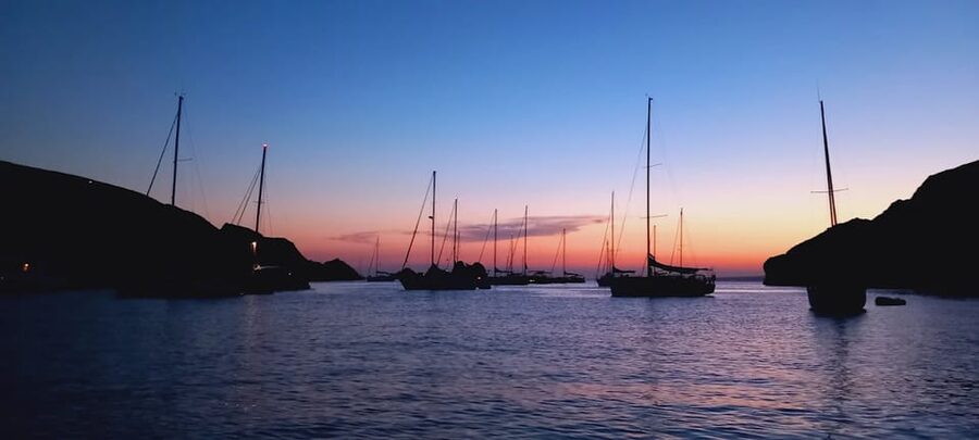 Marseille: Sunset Boat Cruise with Rosé Wine & Snacks - The “golden hour route” and what you’ll actually see