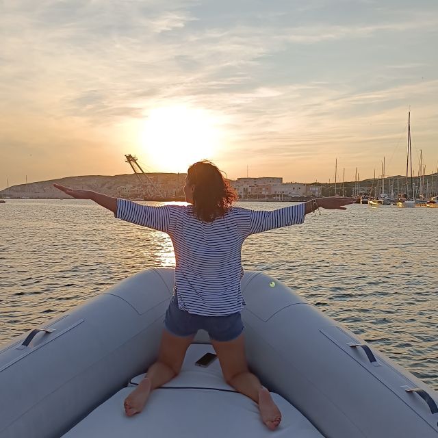 Marseille: Sunset Boat Cruise with Rosé Wine & Snacks - Vallon des Auffes: calm coves and easygoing time on the water