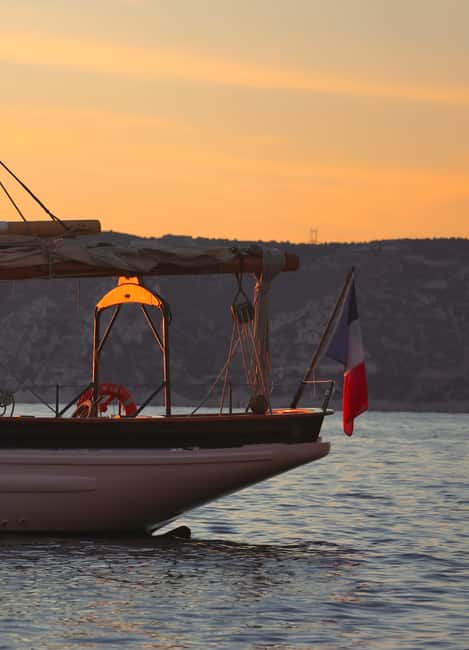 Marseille: Sunset Cruise Cocktail-Dinner in Frioul Islands - Key things I’d mark on your mental map