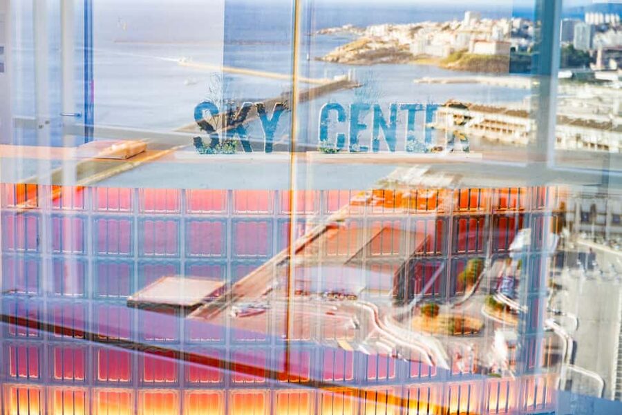 Marseille: Ticket for the Sky Center's panoramic terrace - Accessibility and rules that affect your comfort