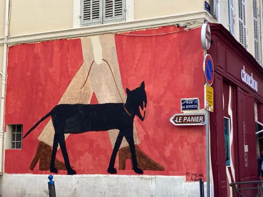 Marseille: Walking Tour with Local Guide - Le Panier in 75 Minutes, Murals, Myths, and the Art of Slow Looking