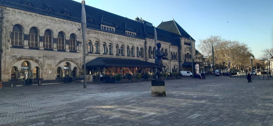 Metz: a guided walking tour of the city's key spots - Rue Taison and the legend that shapes city memory