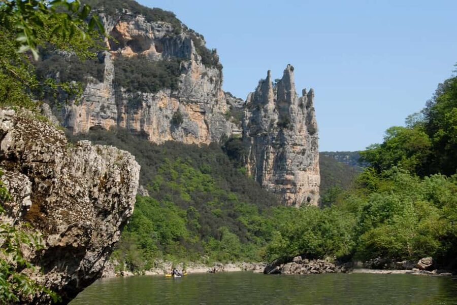Mini Discovery Descent of the Ardèche by Canoe Kayak: 2 hours - approx. 6 km - Canoe or Kayak, With the Gear Taken Care Of