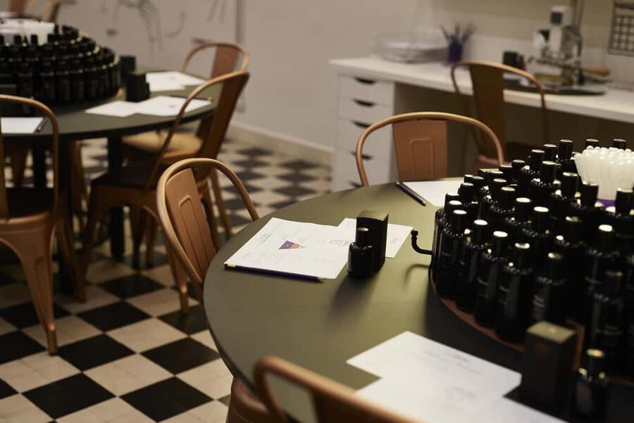Molinard Parfums Grasse: Classic 1-Hour Perfume Workshop - Mixing Your Signature Scent: From Pipettes to a 50ml Take-Home Bottle