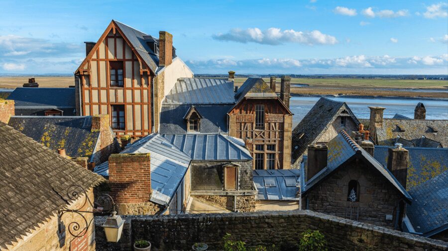 Mont-Saint-Michel: Private Guided Tour with Abbey Entrance - Should you book this Mont-Saint-Michel private guided tour?