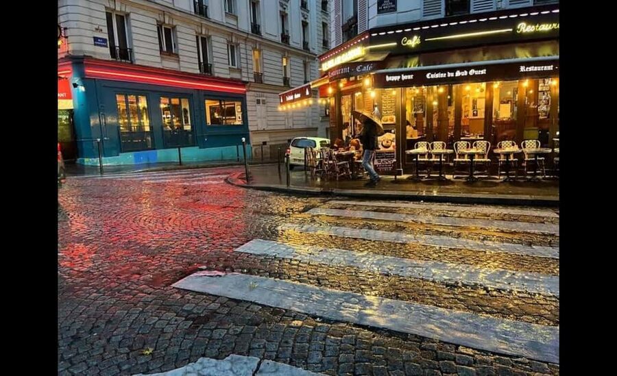 Montmartre for Art Lovers - Walking tour with Expert Guide - Moulin de la Galette: why that windmill moment matters