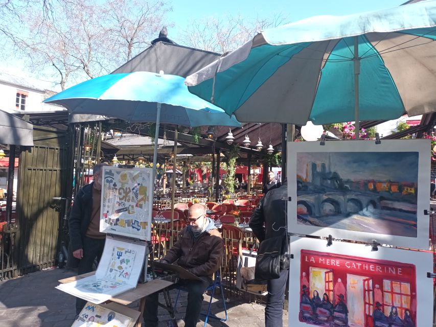 Montmartre: Guided Tour for Kids and Families - A well-timed play break before the Moulin Rouge finish