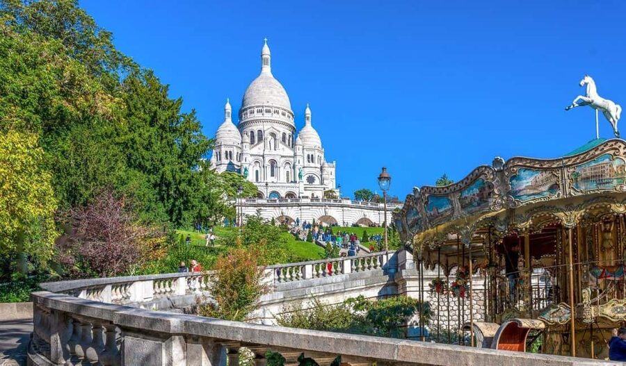 Montmartre: Guided Tour for Kids and Families - The vineyards, Dalida statue, and Moulin de la Galette