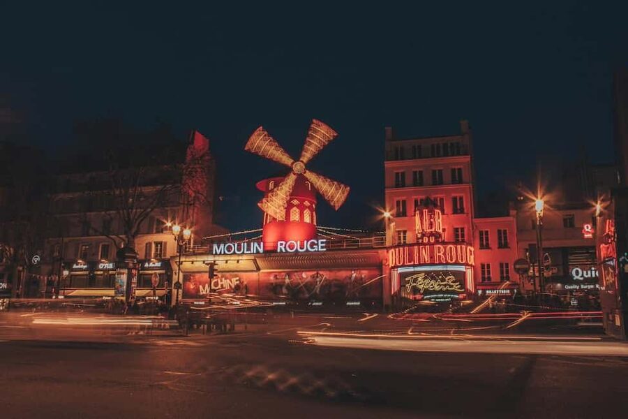 Montmartre. The artist village+its unique charm. My hood. - Montmartre Through My Eyes: what makes this walk feel different
