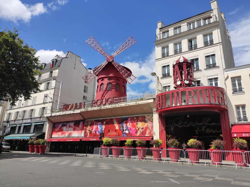 Montmartre Walking Tour with a Local Guide - Key things to know before you go
