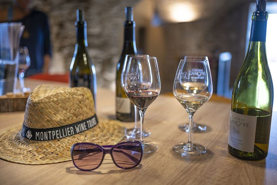 Montpellier Wine and Oyster Tour - The extra food tasting stop, why it feels different from a standard tour