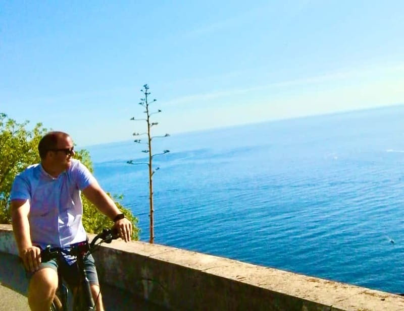 Nice 3Hrs by EBike: Essentials Oldest Districts & Panoramas - Place Garibaldi, the harbor, and the first taste of Nice’s old-meets-modern personality