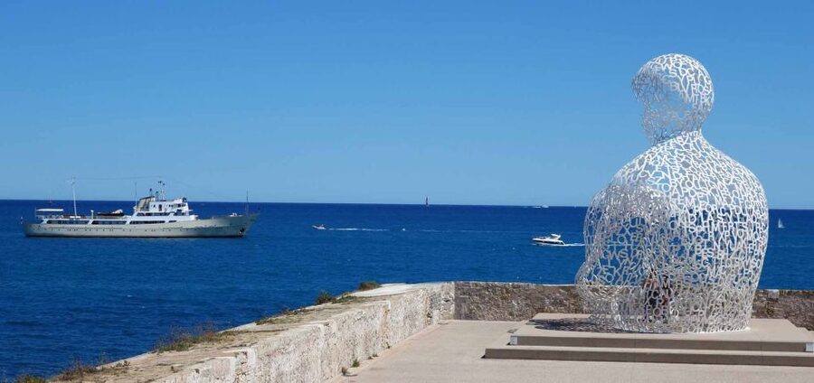 Nice: Cannes, Antibes & St Paul de Vence Half-Day Tour - How the Cannes-to-Antibes coastal drive sets the tone