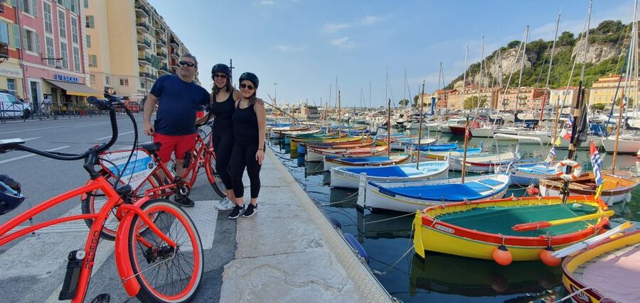 Nice: E-Bike City Highlights Tour - Nice Harbour: yachts, fishing boats, and a reality check