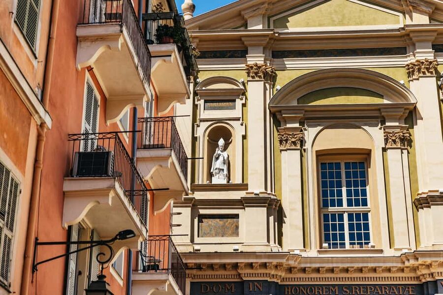 Nice: Old Town & Castle Hill Informative Guided Walking Tour - Your Guide Matters, Especially for Photos and Recommendations