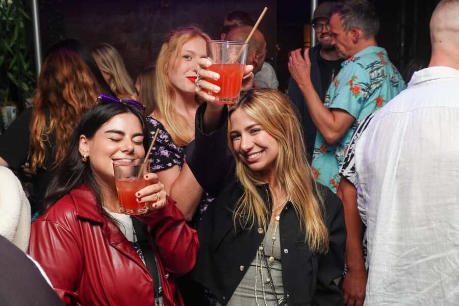 Nice: Orange Bar Crawl with 5 Free Shots & VIP Club Entry - Free shots, drink deals, and the smart way to budget your night