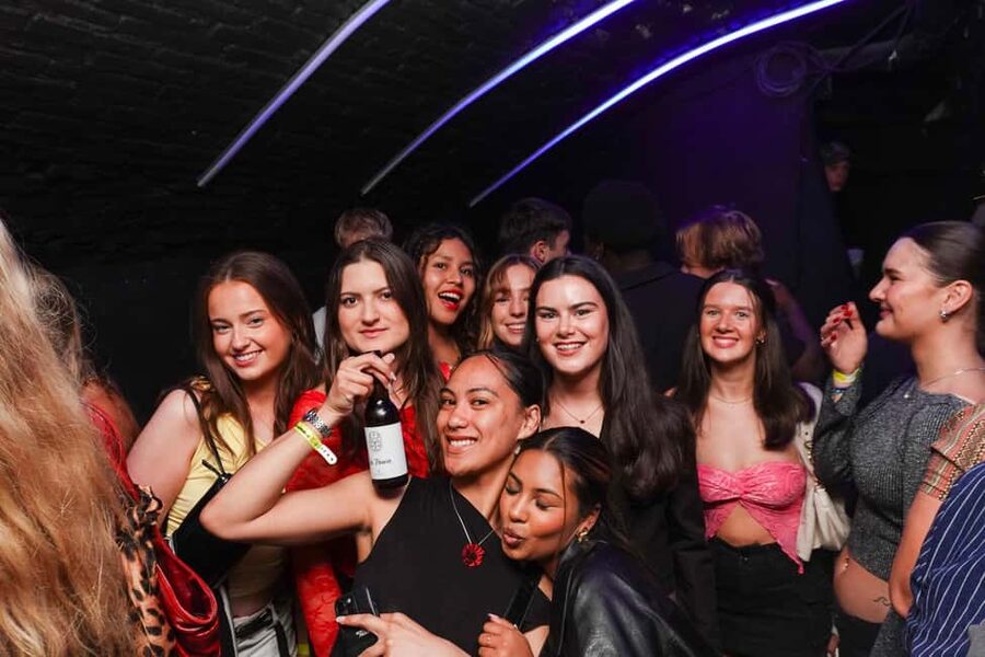 Nice: Orange Bar Crawl with 5 Free Shots & VIP Club Entry - Rules that can trip you up: shoes, bags, and ID